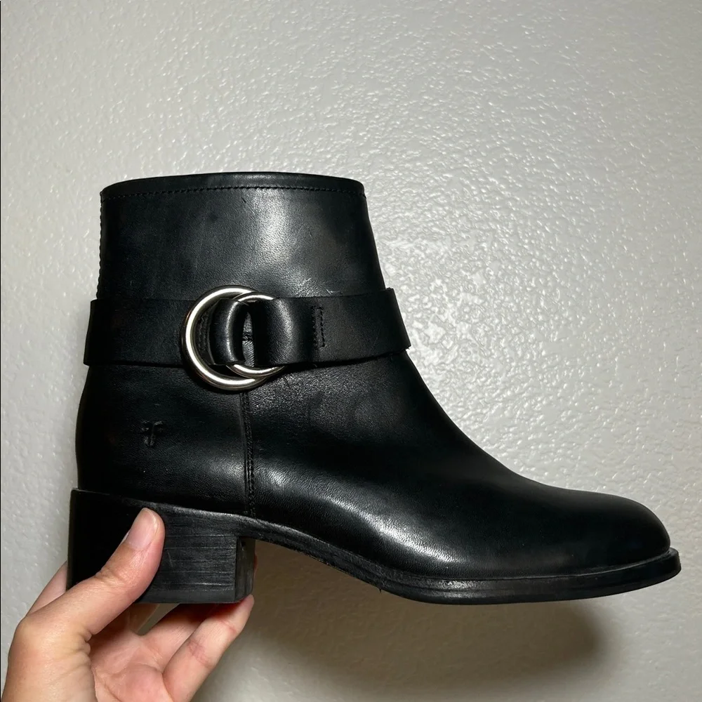 Frye Kristen Harness Short Boot Black Smooth Antique Pull Up 7 B MSRP $358